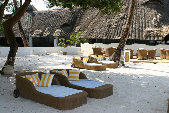 Custom Garden Furniture at a hotel in Kenya by CG Outdoor2