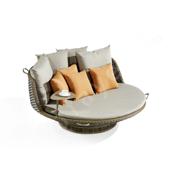Outdoor Round Bed